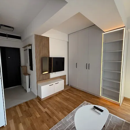 Apartment Twin *